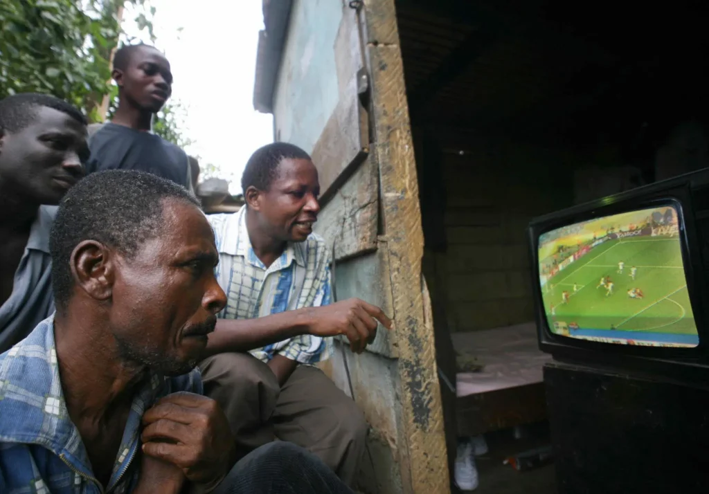 Pourquoi les fans de football utilisent IPTV ?
